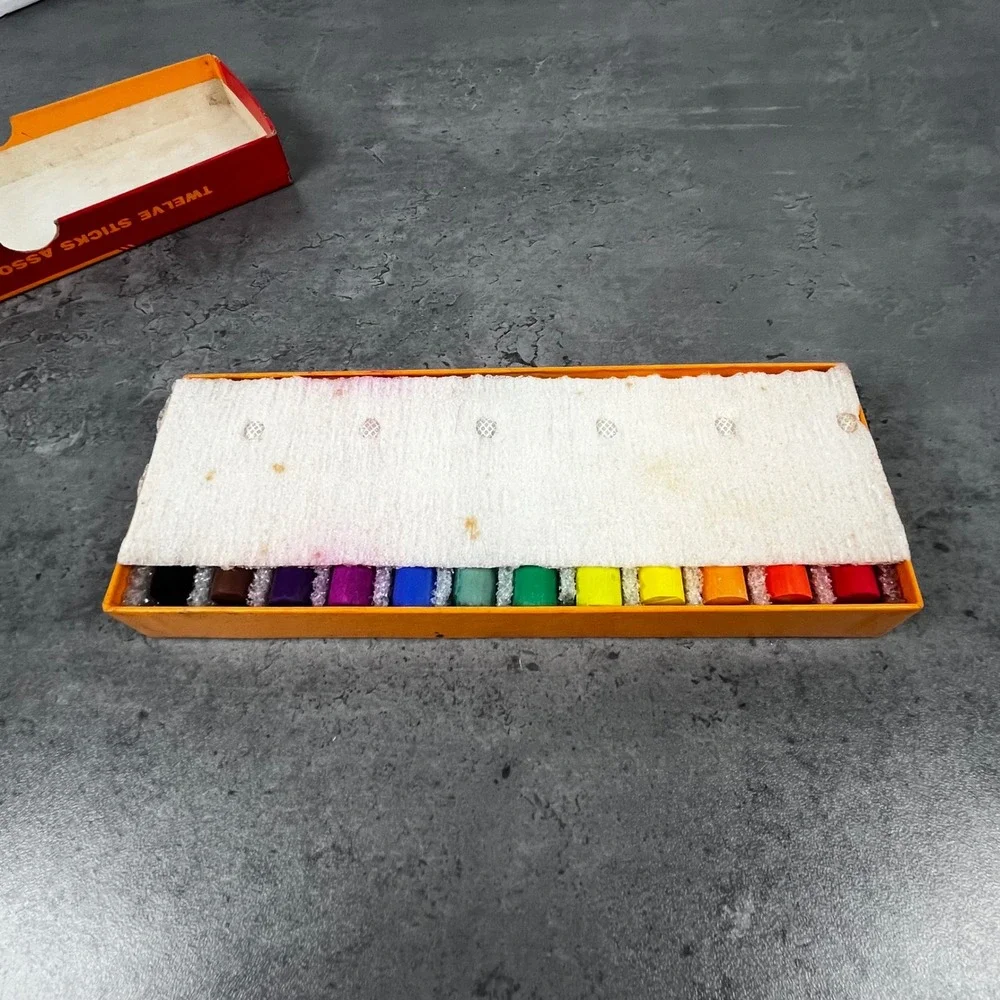 Vintage Binney‎ & Smith An-Du-Septic Dustless Chalk 12 Colors No 6112 USA Made
